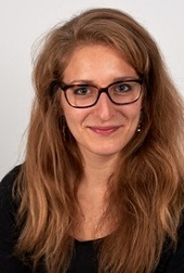 Dr. Annika Rudolph Dr. Annika Rudolph